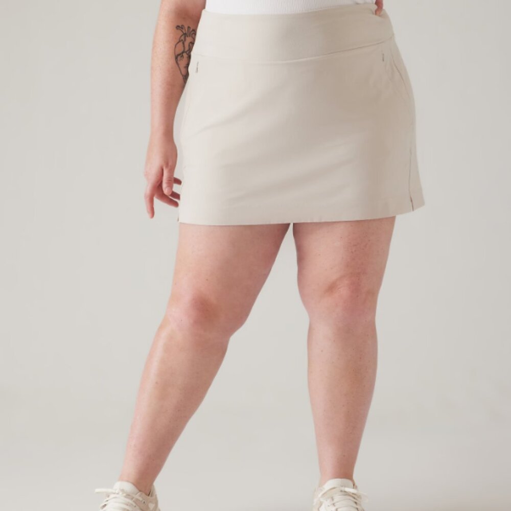 Athleta Cream Soho Skort UPF 50+ Size 8
